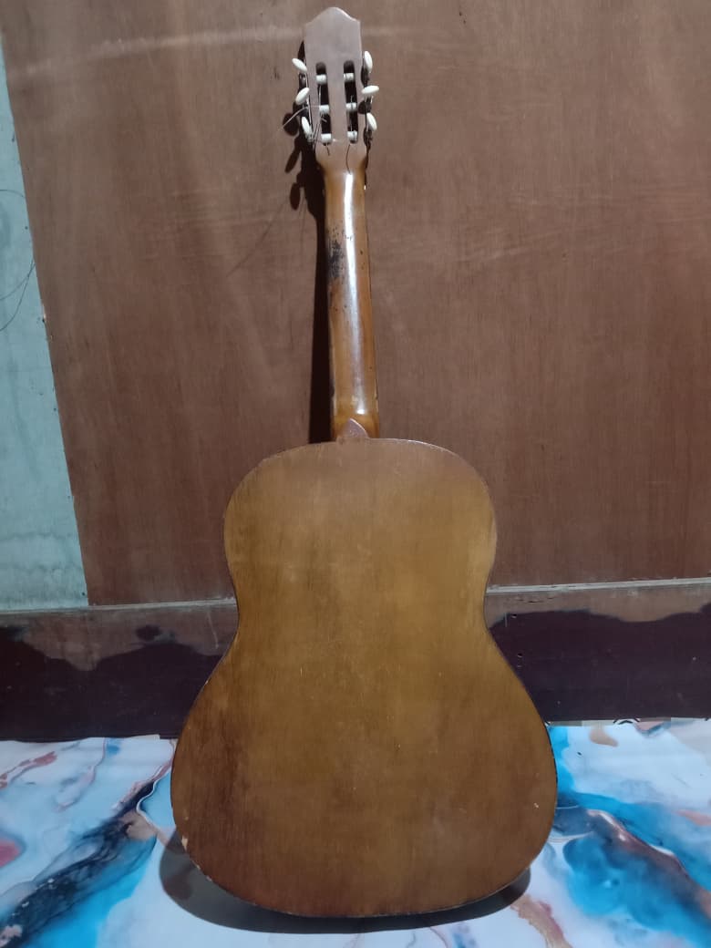 Gitar Yamaha Klasik Senar Nylon - Gambar 3